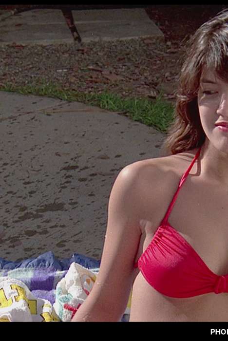 [mrskin写真]ID0001-Phoebe Cates--性感提示：撕破丝袜若隐若现裆部诱人波峰高凸气质